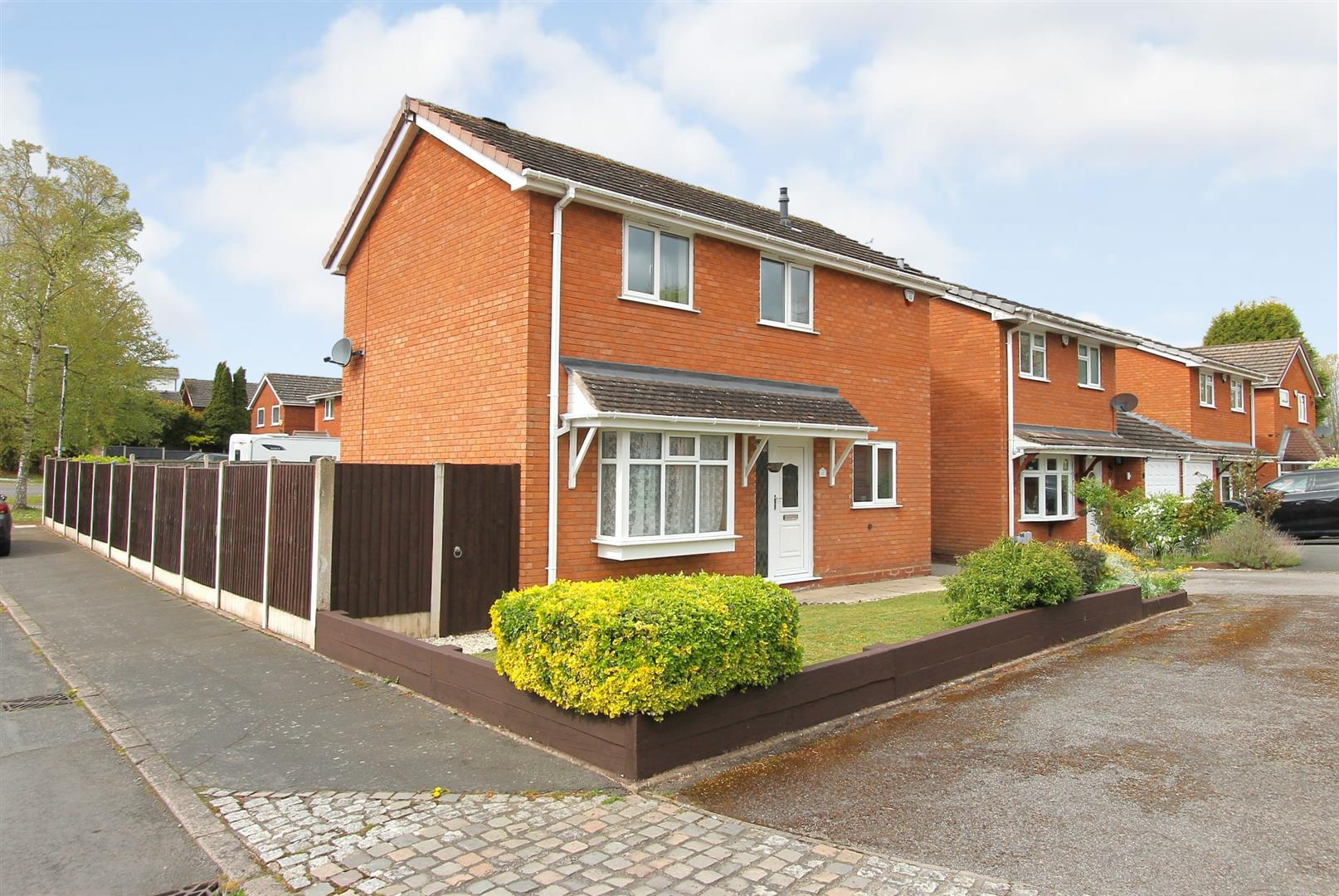 3 bed property in Curlew Close, Kidderminster